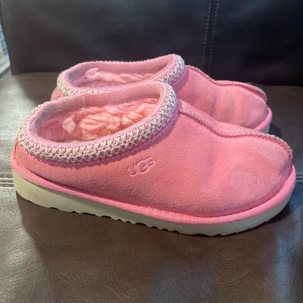 Pink UGG Tazman Suede Slides, Little Girls 13 Kids Shoes Unique Rare Pretty